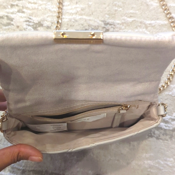 H&M - Small Crossbody Bag - Picture 6 of 6